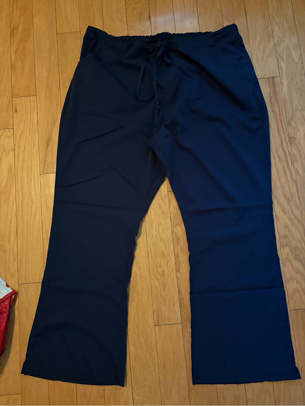 Woman’s Carhartt Scrub pants